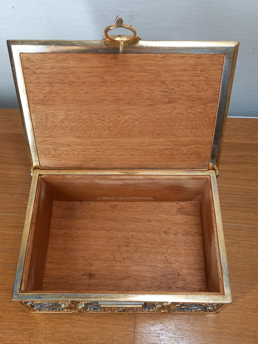 Barattoli: Boite argenté & Doré (Coffret à bijoux) – Usato da Ponts-de-Martel venduto da Henri-Louis 5