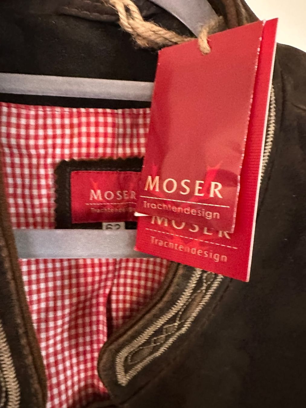 Gilet & Giacche: Trachtenweste Wildleder 62 neu – Nuovo e nell'imballaggio originale da Bern venduto da Ruhrallee 2
