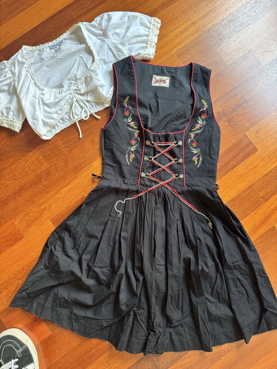 Completi & Tailleur: Dirndl Stockerpoint – Usato da Nyon venduto da emx0xc 4