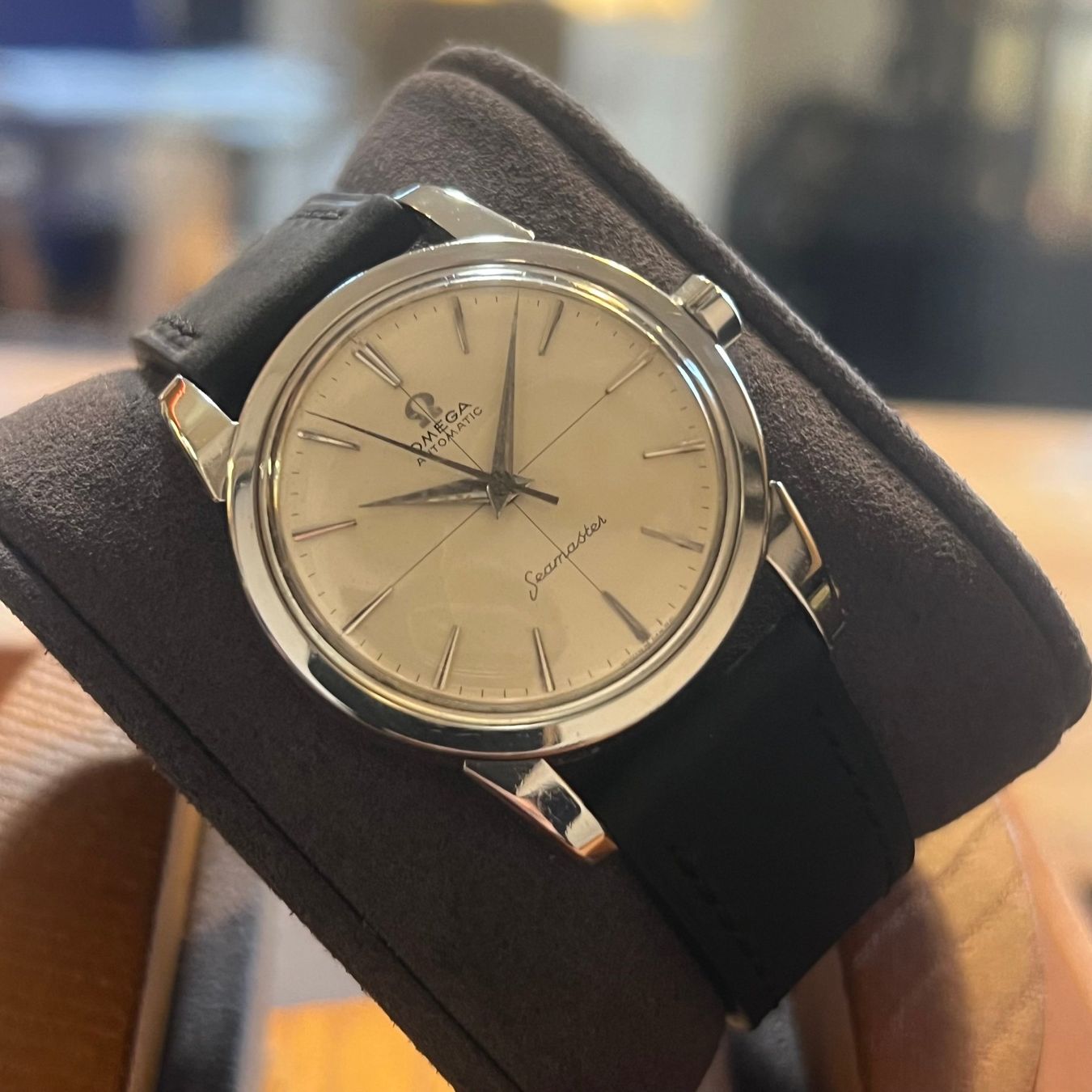 Omega Orologi: Omega Seamaster Vintage Automatic Silver Dial – Usato da Carouge GE venduto da Watchaser 7