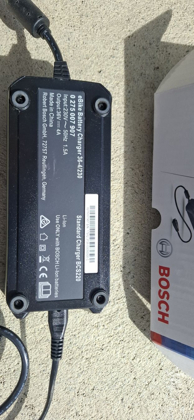 Bosch Caricabatterie: bosch Standard charger 4a  – Usato da Auenstein venduto da Kleinerpoet 1