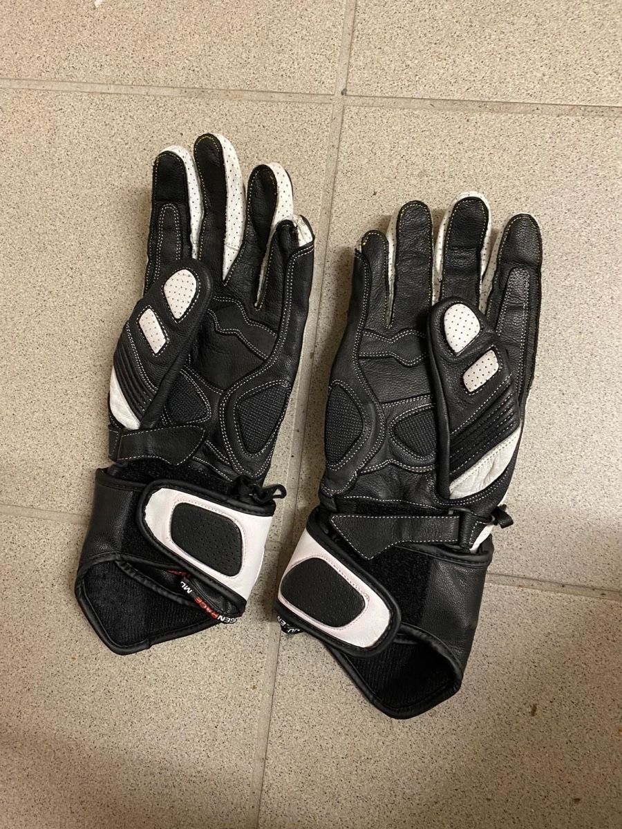 Completi: Motorrad Rennkombi + Stiefel + Handschuhe – Usato da Erstfeld venduto da sam_zp2s 8