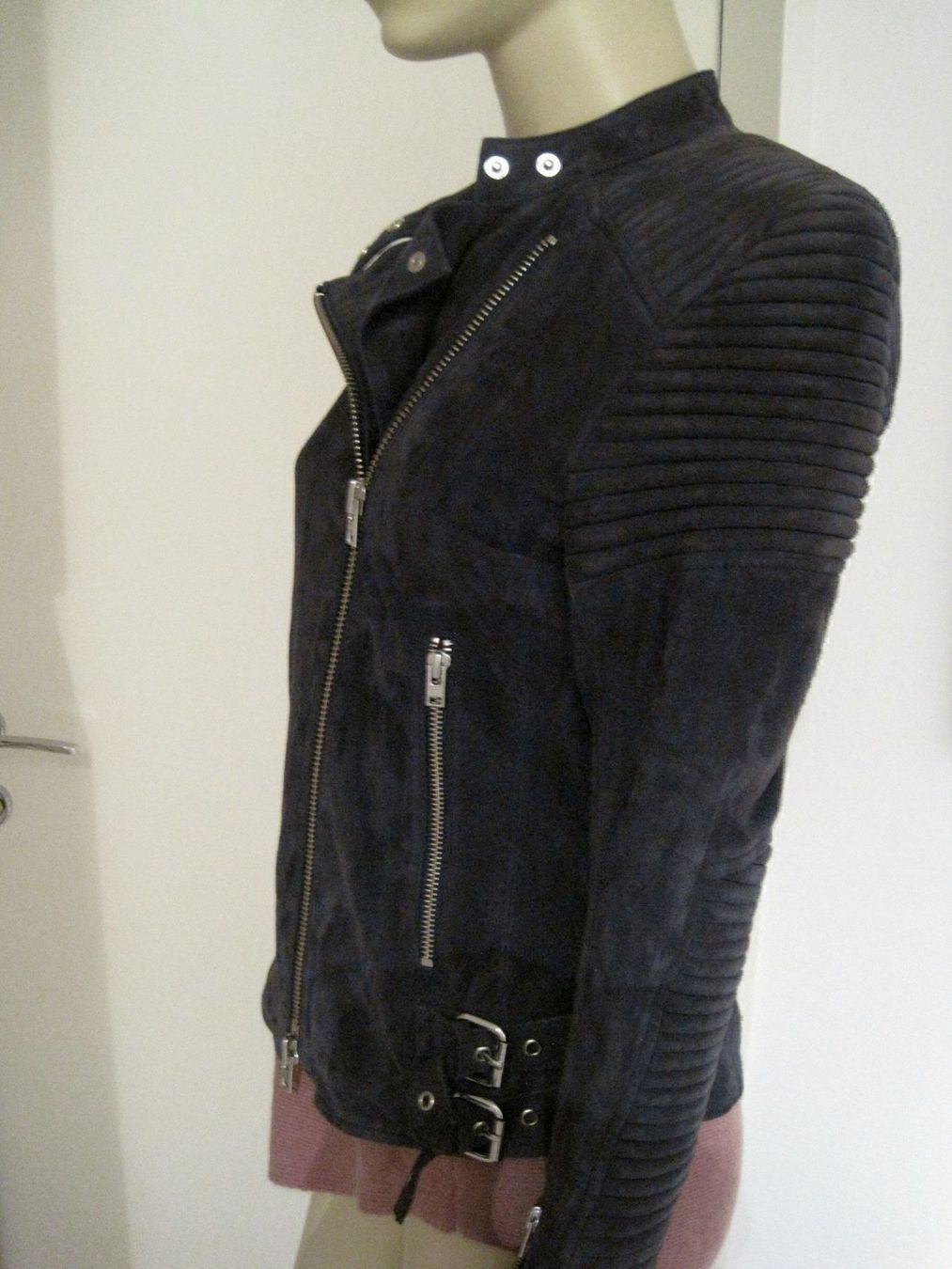Closed Vestes: Closed Wildlederbikerjacke – Neuf avec emballage d'origine à Mörschwil par muenggeli99