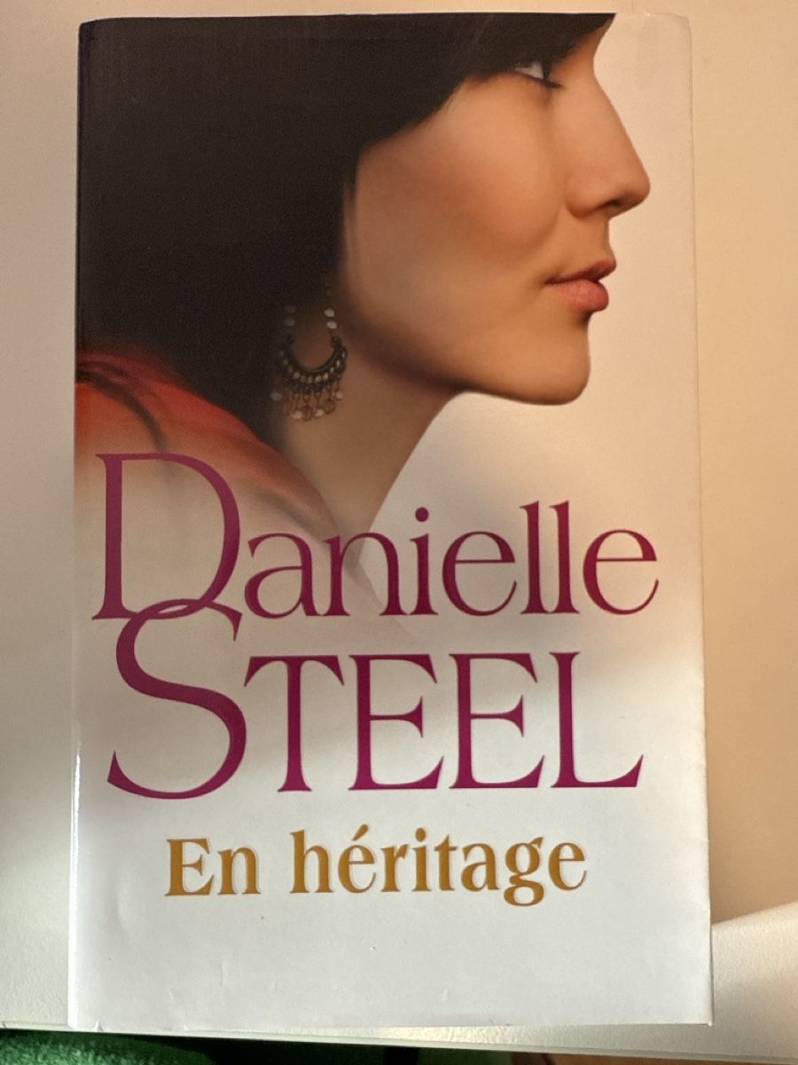 Libri: Danielle Steel - En héritage – Usato da Horw venduto da Edith1981