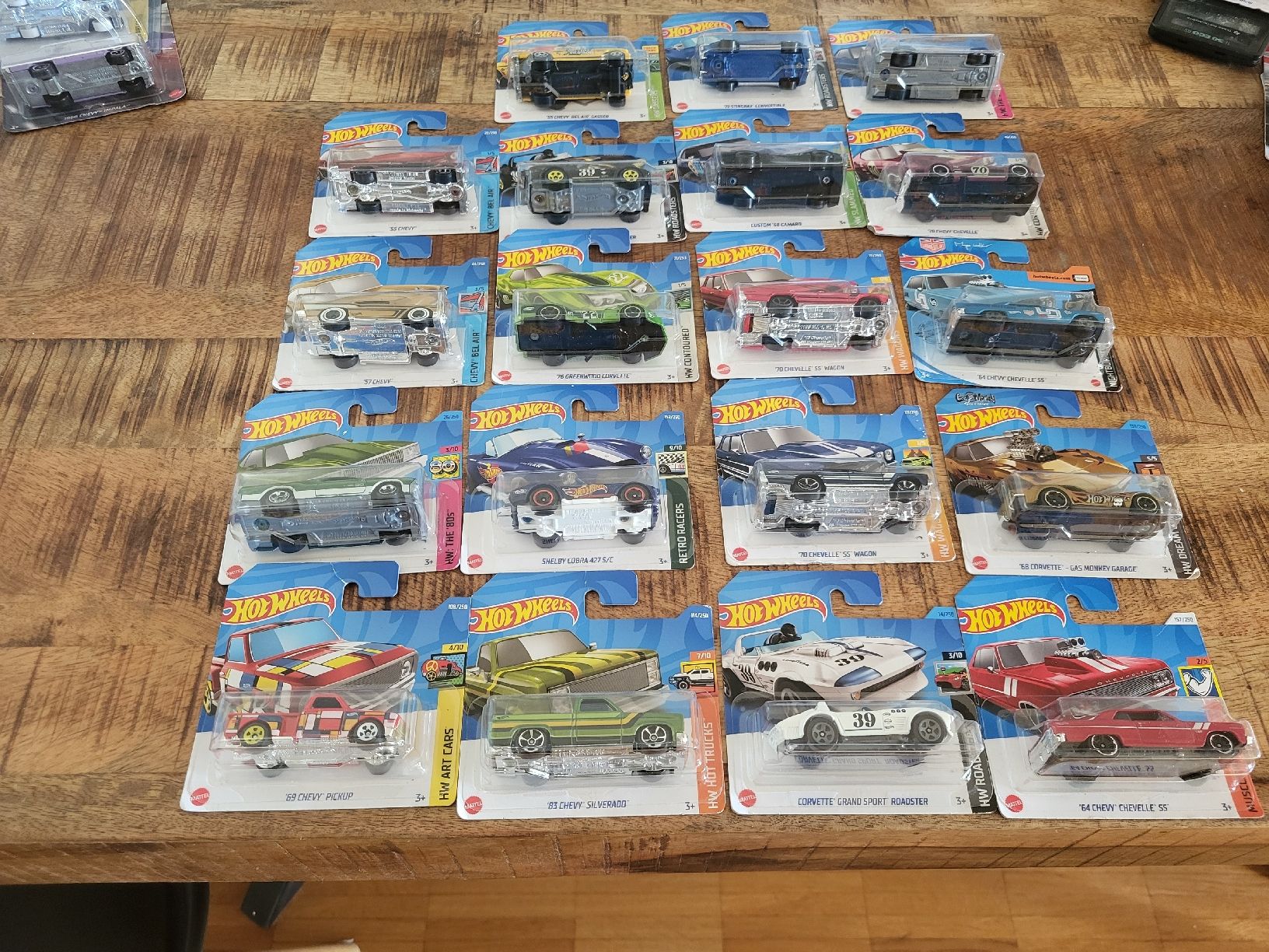 Hot Wheels Modellini d'auto: Hot Wheels Modellautos Chevrolet Sammlung Neu – Nuovo e nell'imballaggio originale da Jona venduto da mjo_f5t2 1