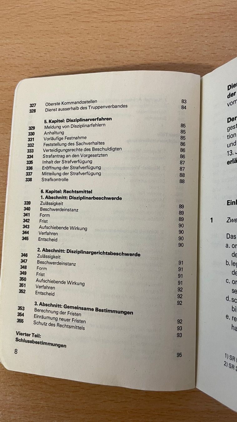 Libri: DR Dienstreglement Schweizer Armee VA 80 - 1980 – Usato da Glattfelden venduto da cybermaxx 6