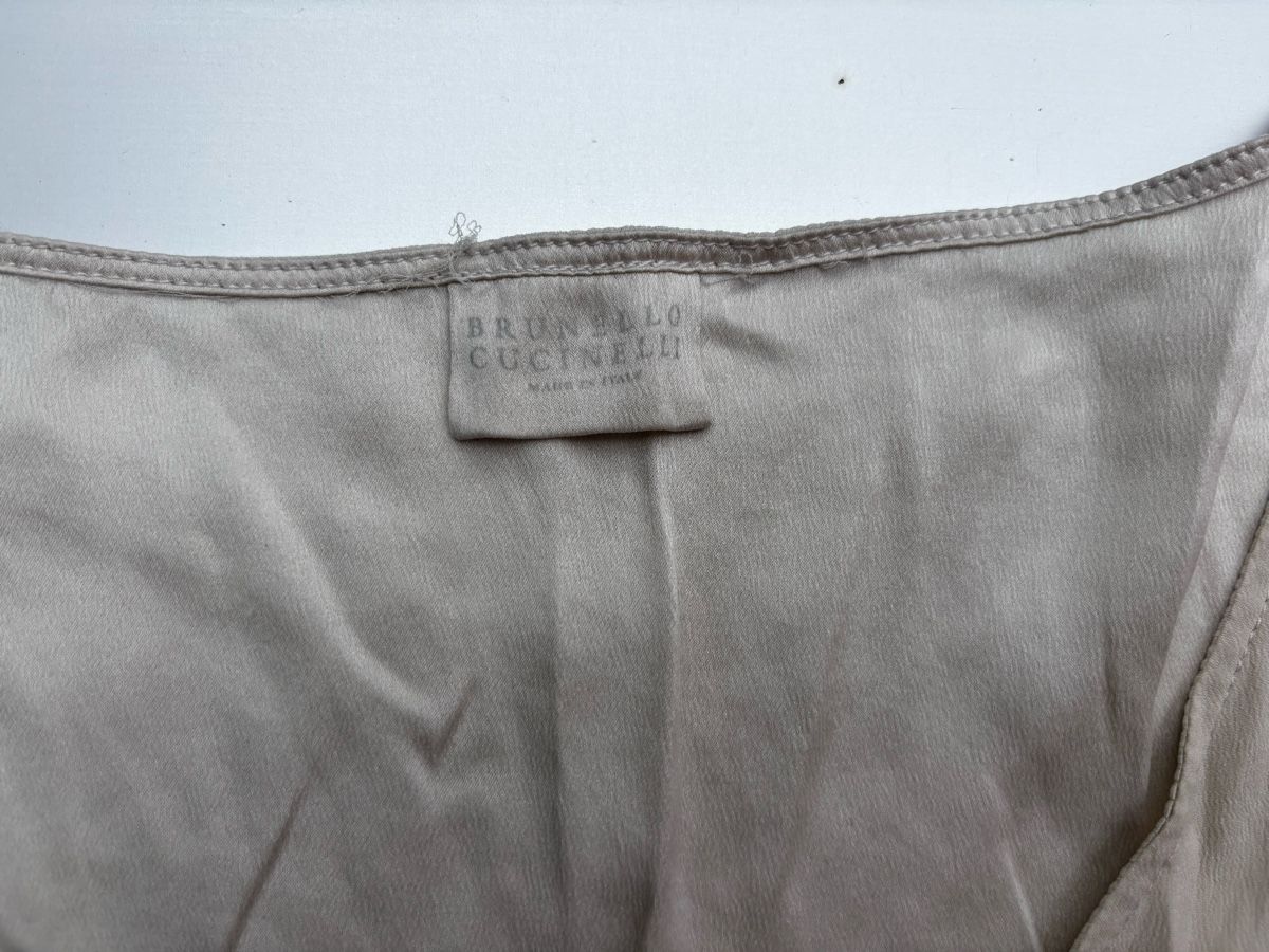 Brunello Cucinelli Camicette: Brunello Cucinelli Silk Top  – Usato da Herrliberg venduto da ellabellaaa 2