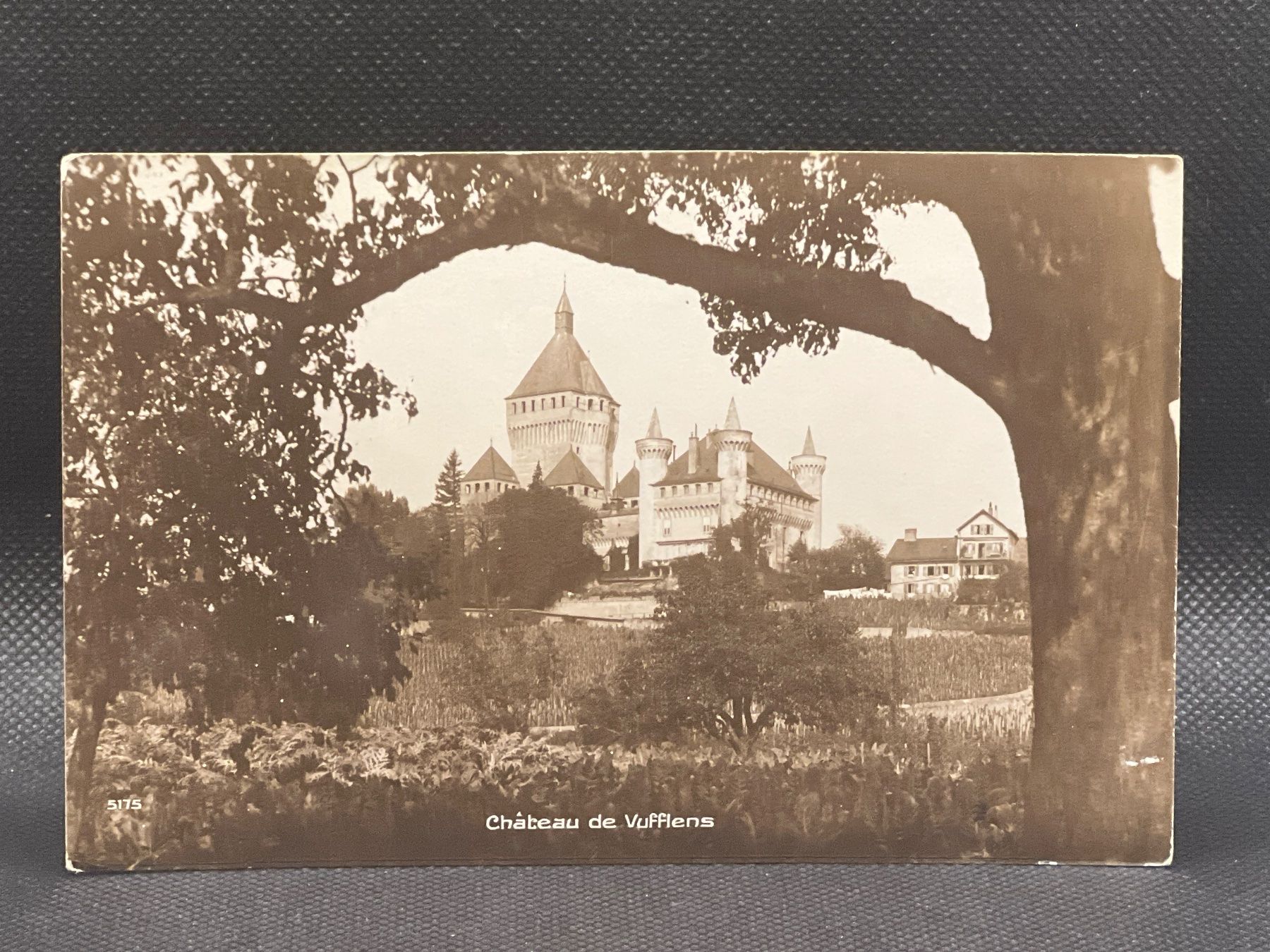 Cartoline postali: Château de Vufflens – Usato da Widnau venduto da Brusi9