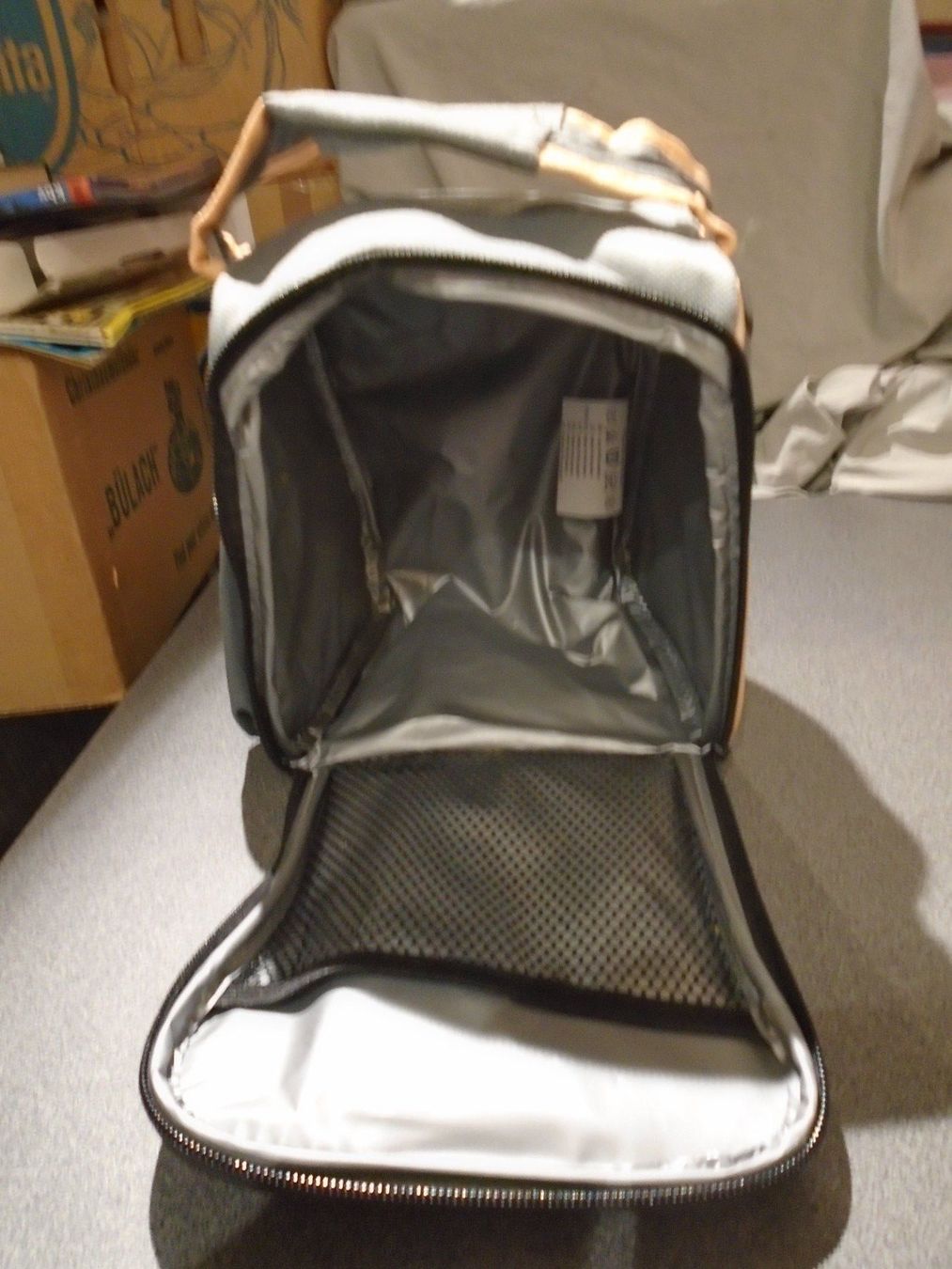 Kühlschränke & Kühlen: Kühltasche grau/hellbraun – Gebraucht aus Zürich von Motzkuh 1