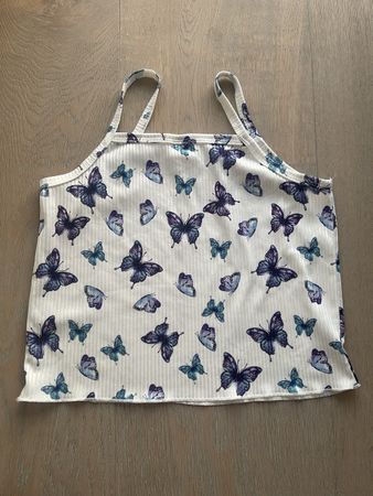 NEUES Sommertop - Weiss mit Schmetterlingen - Grösse 140/146