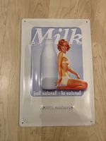 Vintage Blechschild „Milk“