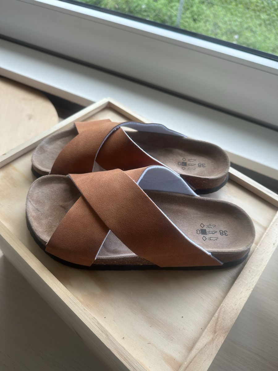 Scarpe da donna: Sommer Sandalen, Grösse 38 – Nuovo (secondo la descrizione) da Rapperswil SG venduto da MelanieMelone