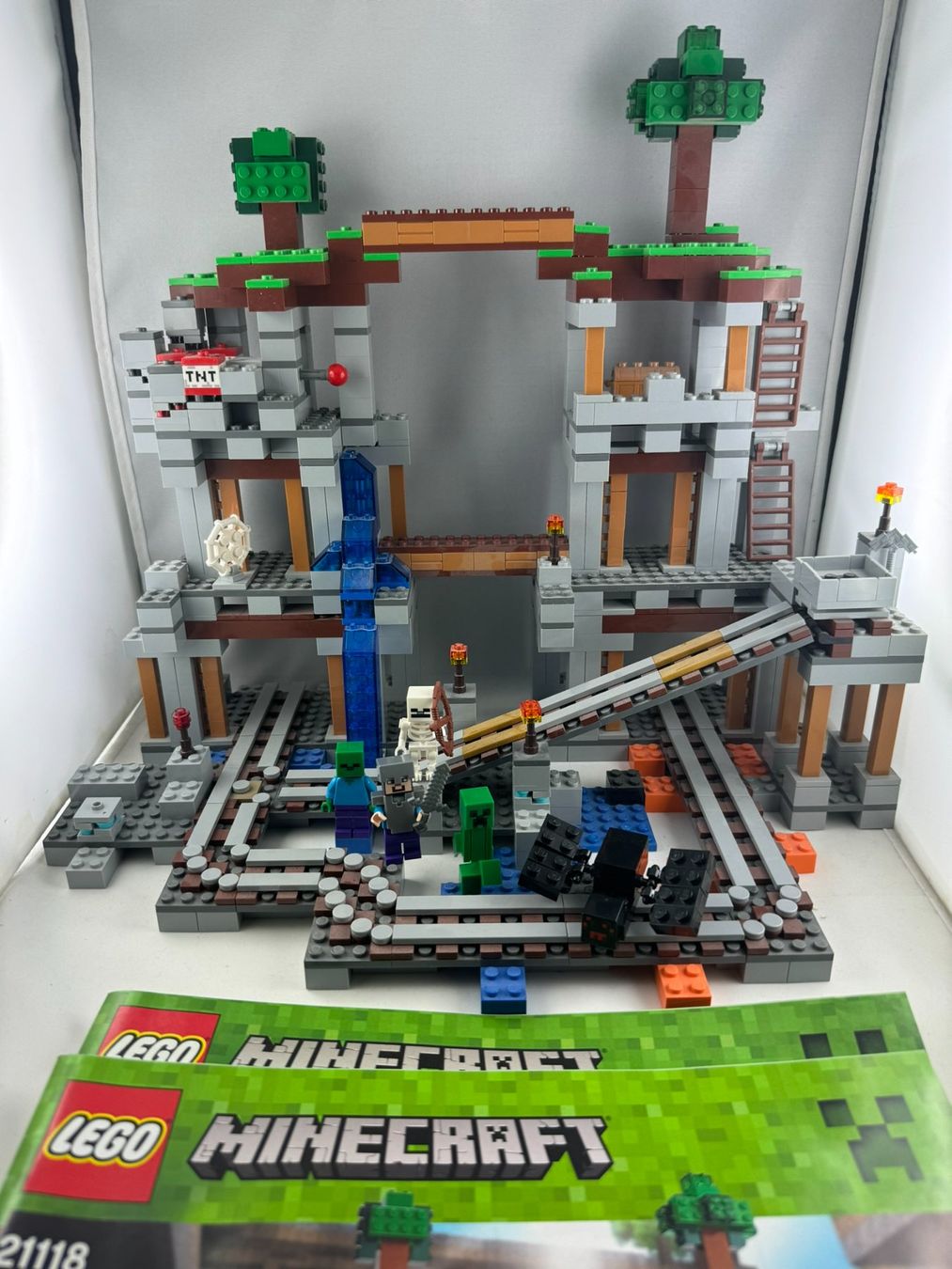 Lego Kit di costruzioni: Lego Minecraft 21118 – Usato da Schinznach Bad venduto da Prosperos
