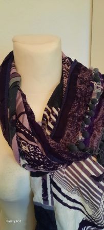 ***Grosses Foulard*** mit Zotteln