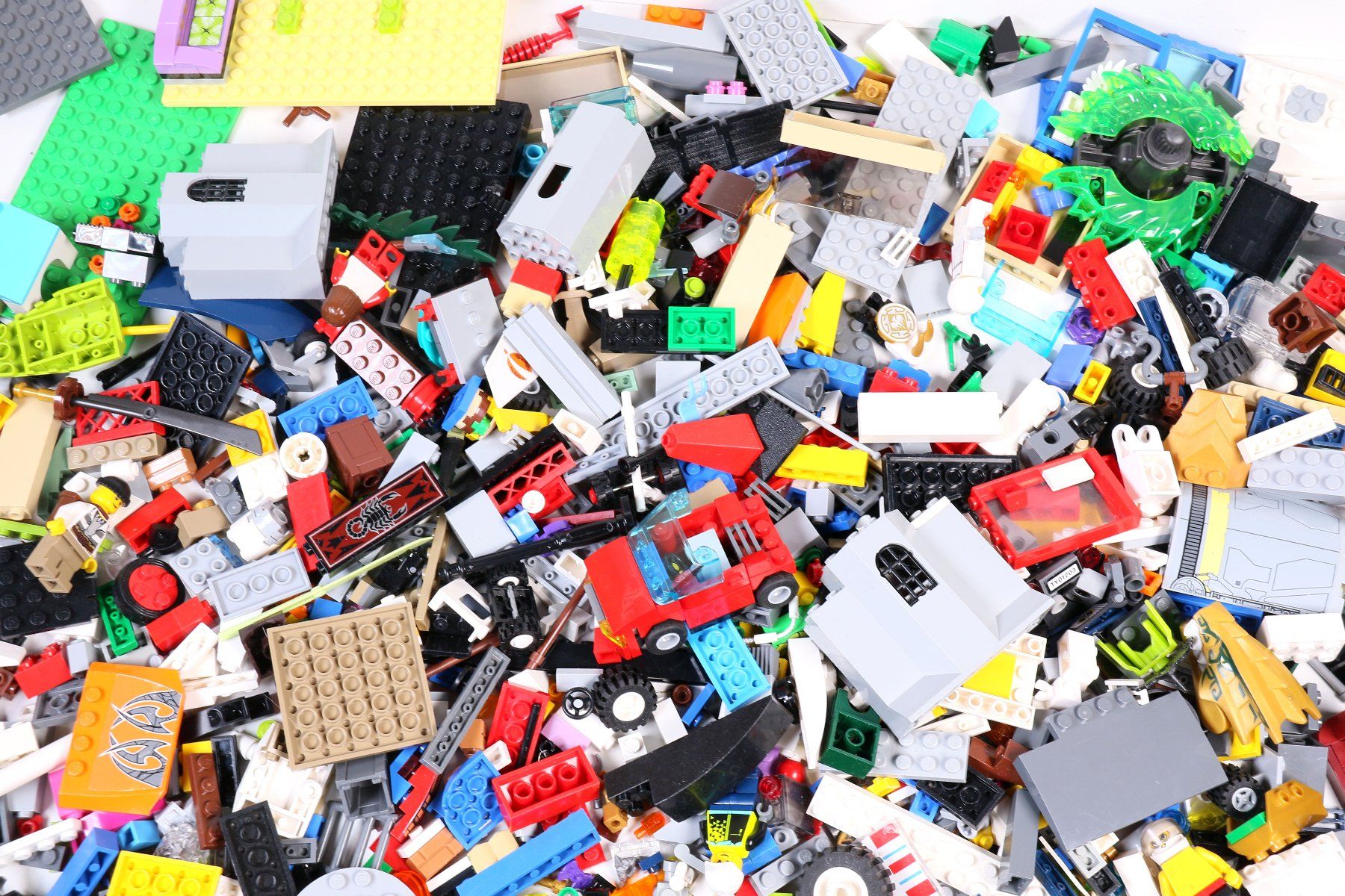 Lego Kit di costruzioni: 1.5 kg. Legoteile mit Minifiguren – Usato da Hettlingen venduto da Scholi99 2