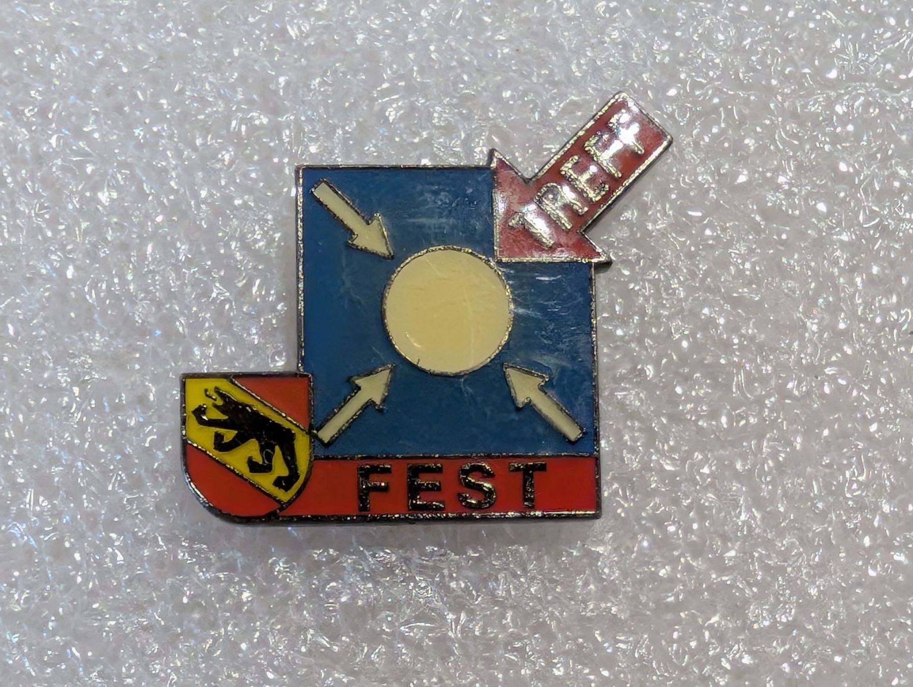 Placchette & Badge: Ansteckpin 270: Treff Punkt Fest – Usato da Oppligen venduto da Pin-Fall-Shop
