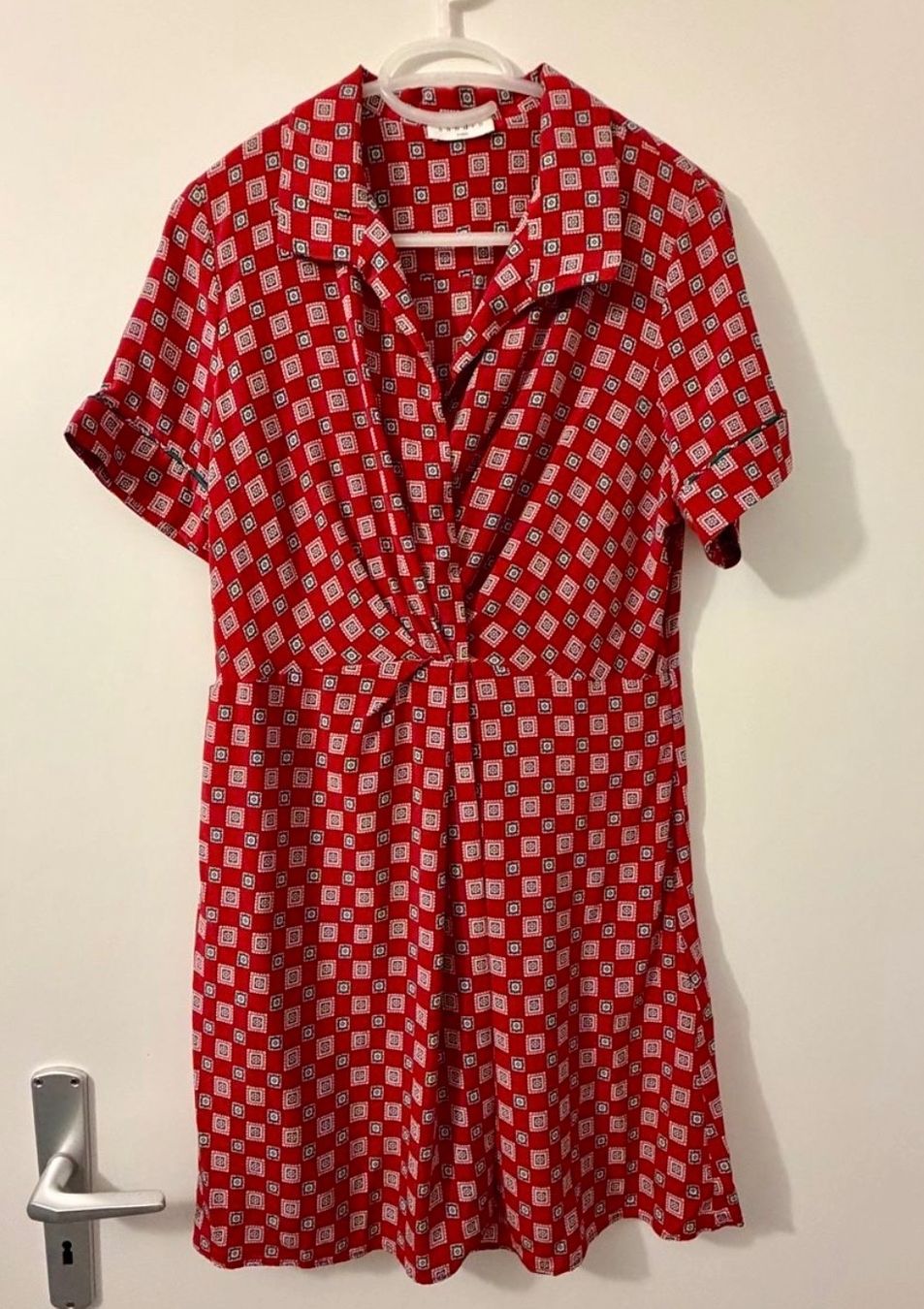 Sandro Robes: Sandro Paris Seide Kleid Grösse 36/38 – D'occasion à Bern par Moret