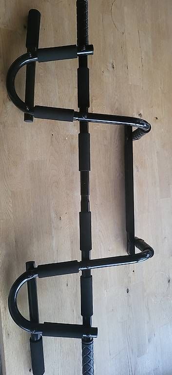 Hometrainer: Klimmzugstange – Usato da Castrisch venduto da user_abc 1
