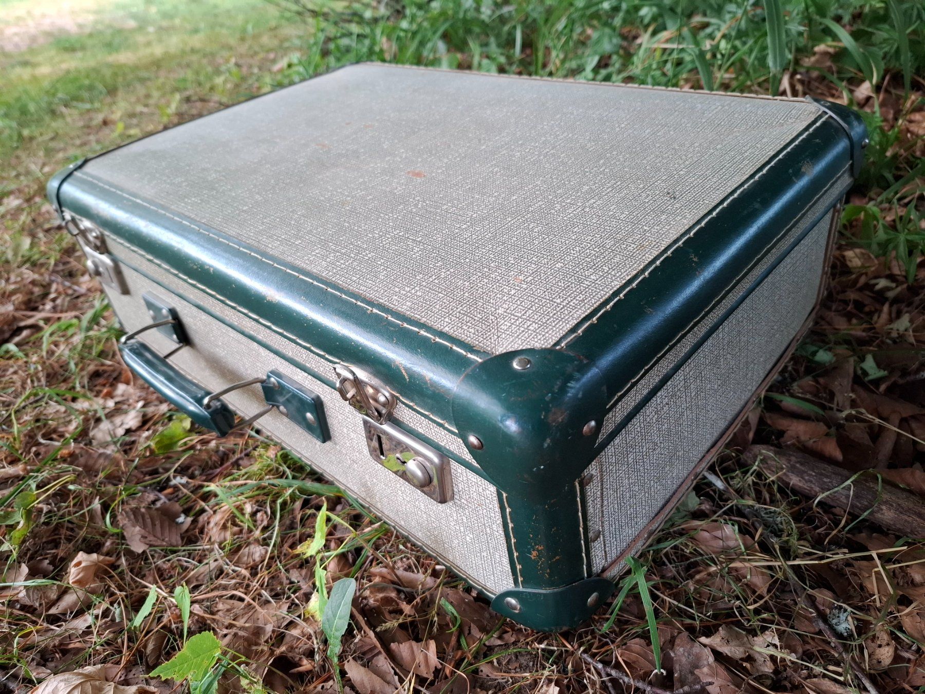 Reisekoffer: Valise vintage ancienne style rétro – Gebraucht aus Neuchâtel von Grandloupblanc