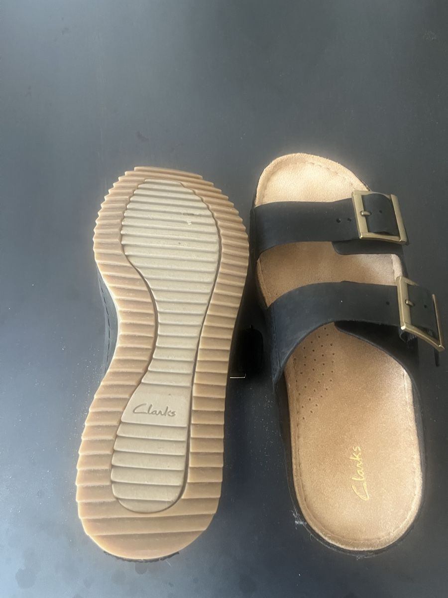Chaussures femmes: Pantoletten Clarks – D'occasion à Zürich par Umaca 2