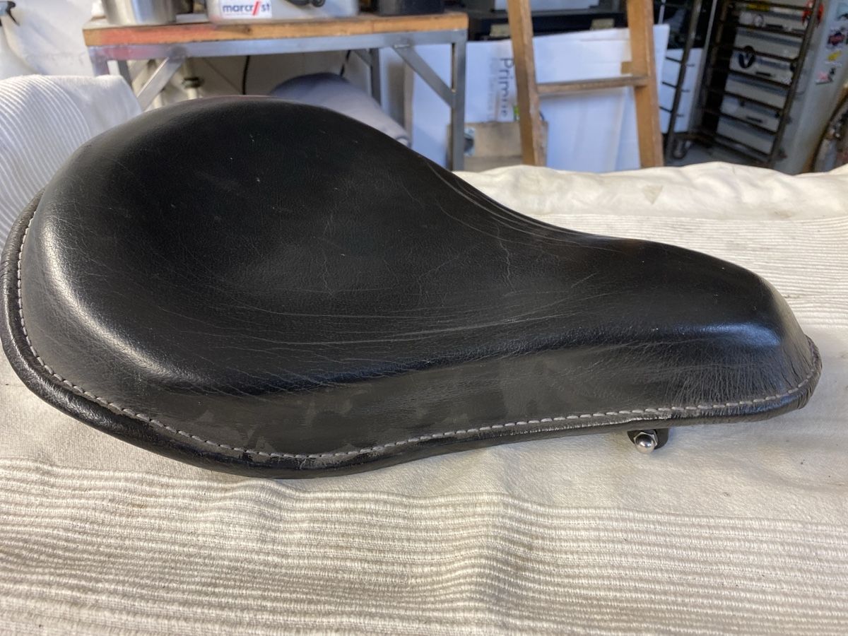 Tutti i ricambio per moto: Motorrad Sitz ,  Schwarz  – Usato da Zürich venduto da alt-eisen 8
