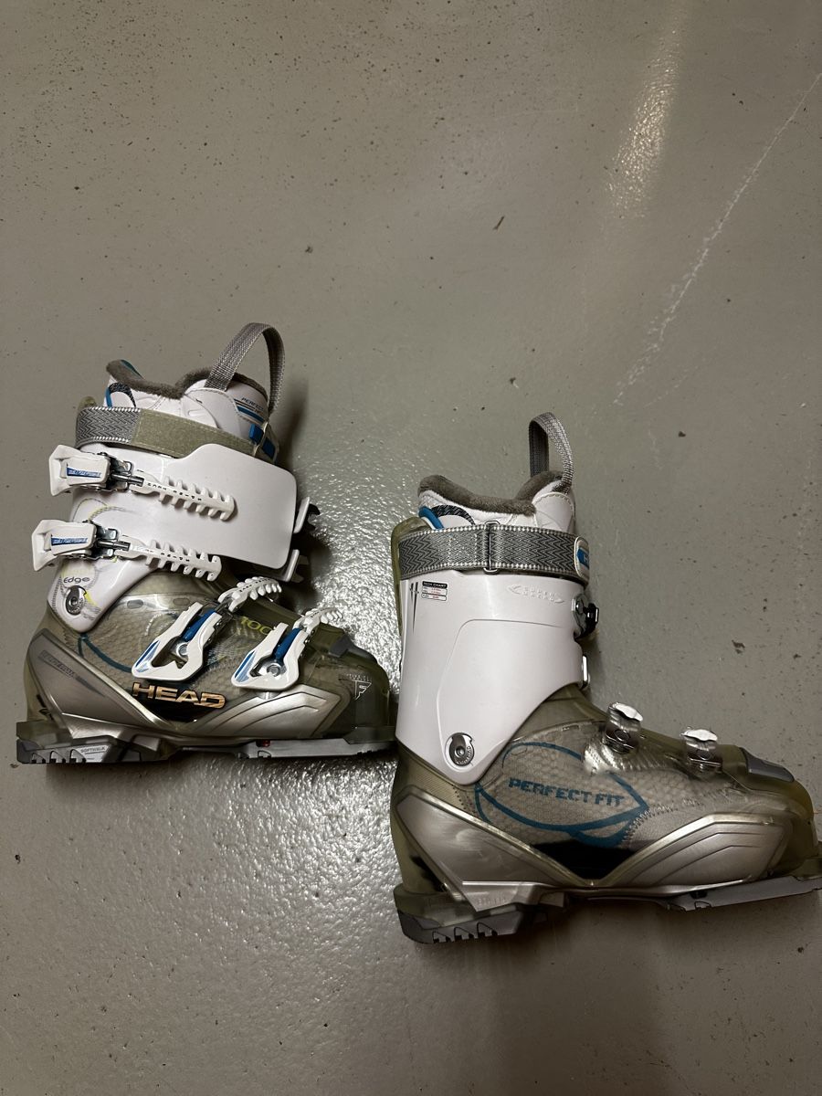 Head Scarpe da uomo: Skischuhe HEAD Grösse 37 neu – Nuovo (secondo la descrizione) da Ittigen venduto da Janna07