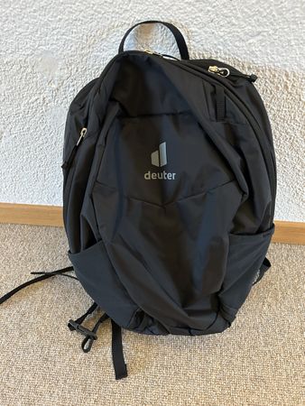 Deuter Wanderrucksack 17l schwarz neu