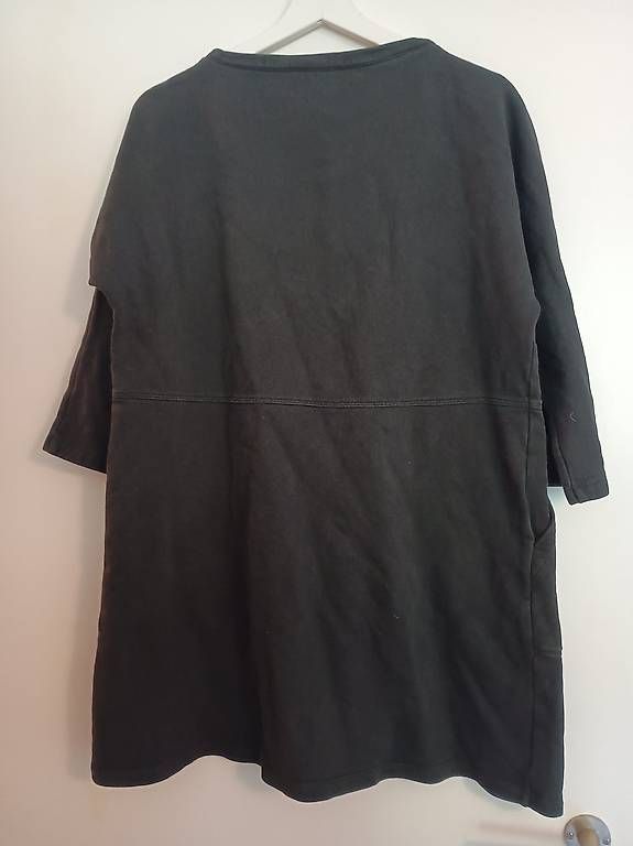 Robes: Kurzes schwarzes Kleid von Cos – D'occasion à Zürich par Melianea 4