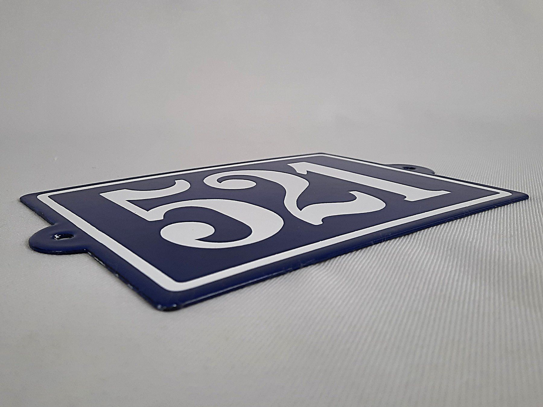 Insegne: Emailleschild Hausnummer 521 – Usato da Beinwil am See venduto da Restwert_Beinwil 1