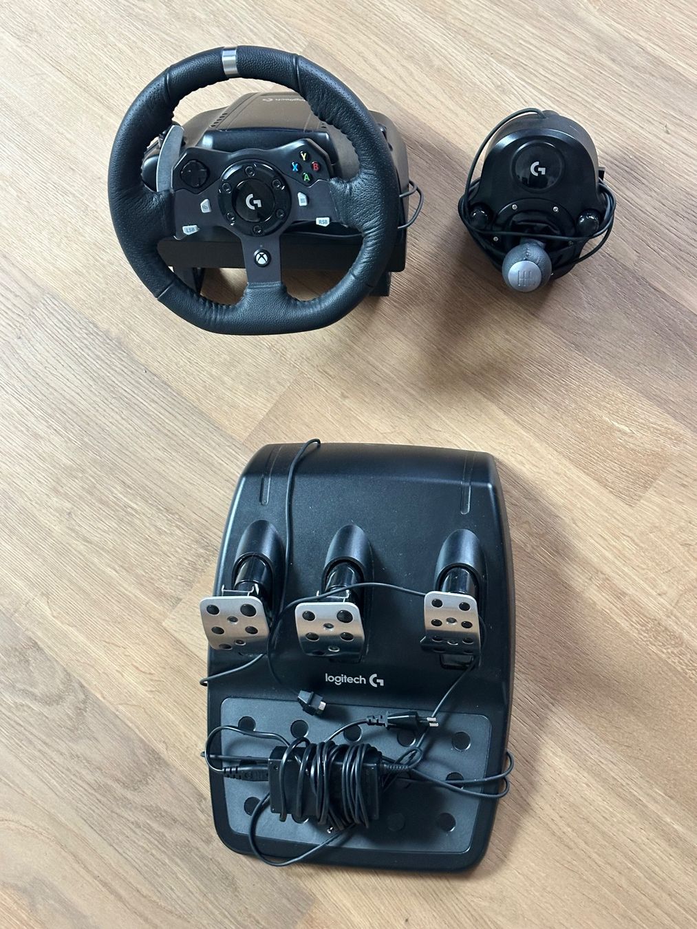 Logitech Controller: Logitech Lenkrad G920 inkl. Pedale / Shifter – Usato da Gunzgen venduto da jan_5gmg