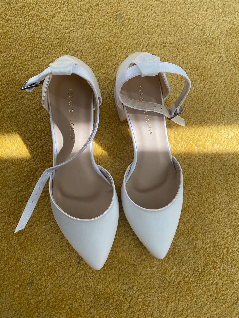 Damenschuhe: WEISSE ABSATZSCHUHE ODER BRAUTSCHUHE – Neu und originalverpackt aus Zürich von isabel137 2