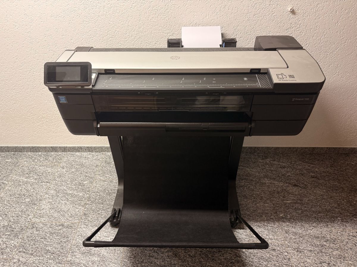 Hewlett Packard Stampanti: HP Designjet T830 Scan Plotter wie neu – Usato da Bern venduto da Xtr3me