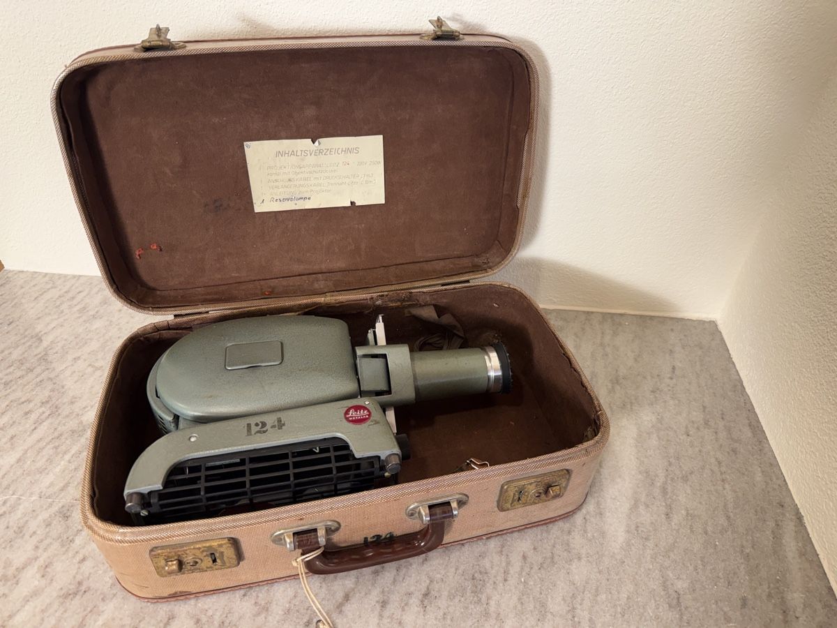 Leica Proiettori: Dia Projektor ex Swiss Army – Usato da Burgdorf venduto da Jvan07 6