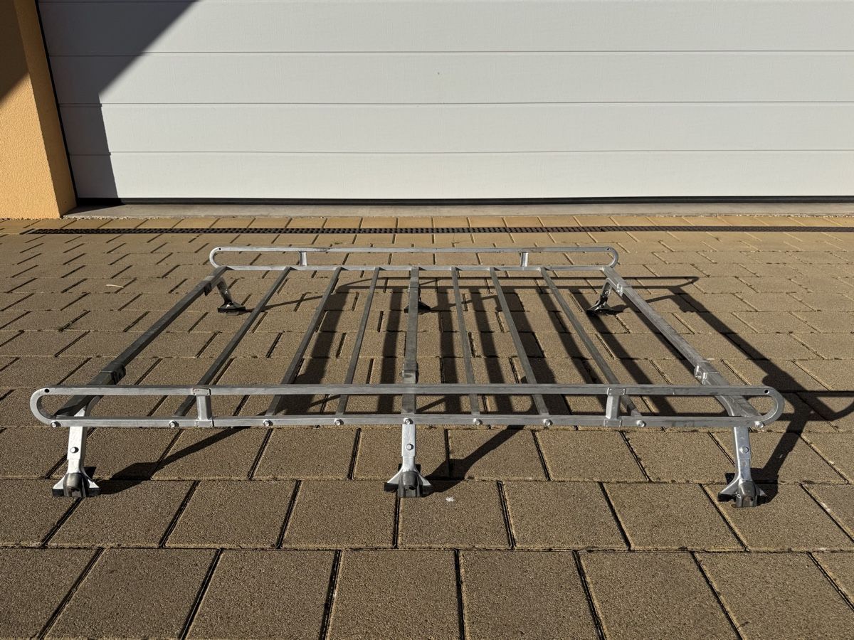 Dachträger: Oldtimer Dachträger, verstellbar. – Gebraucht aus Oeschgen von dw79