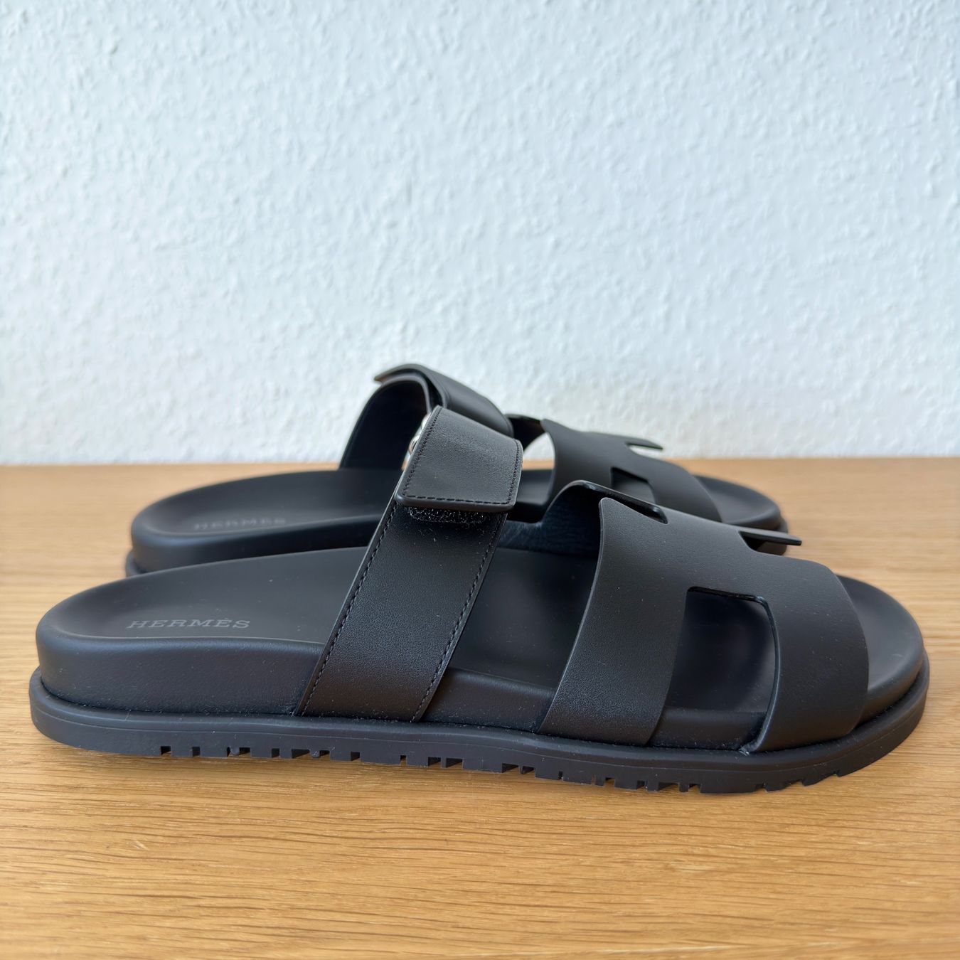 Hermès Scarpe da donna: Authentiques Sandales HERMÈS Chypre 40.5 NEUVES – Nuovo e nell'imballaggio originale da Carouge GE venduto da loveluxury 3