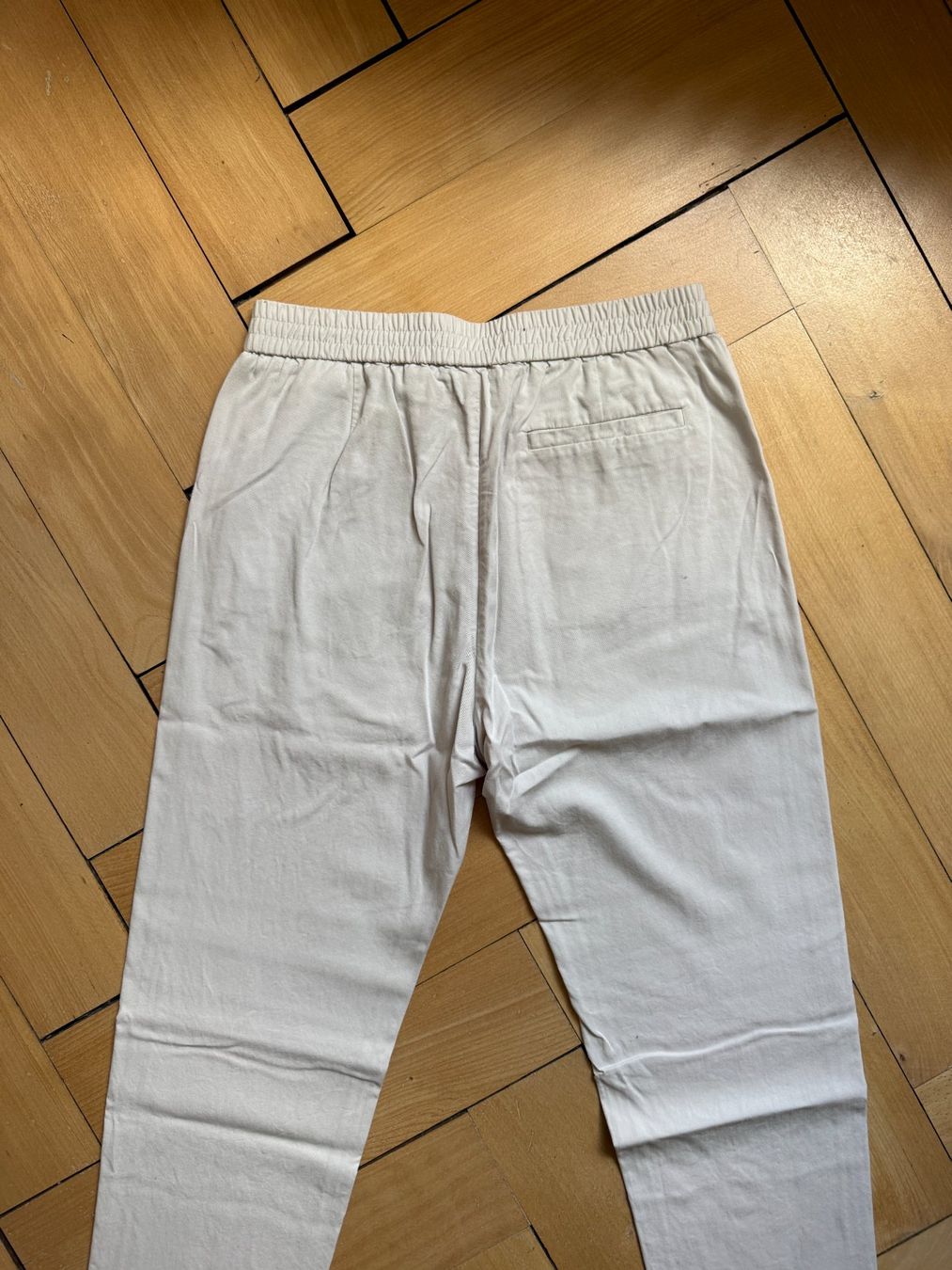 Cos Pantalons: COS - Hose weiss-grau locker 46 – D'occasion à Zürich par Diazaio 3