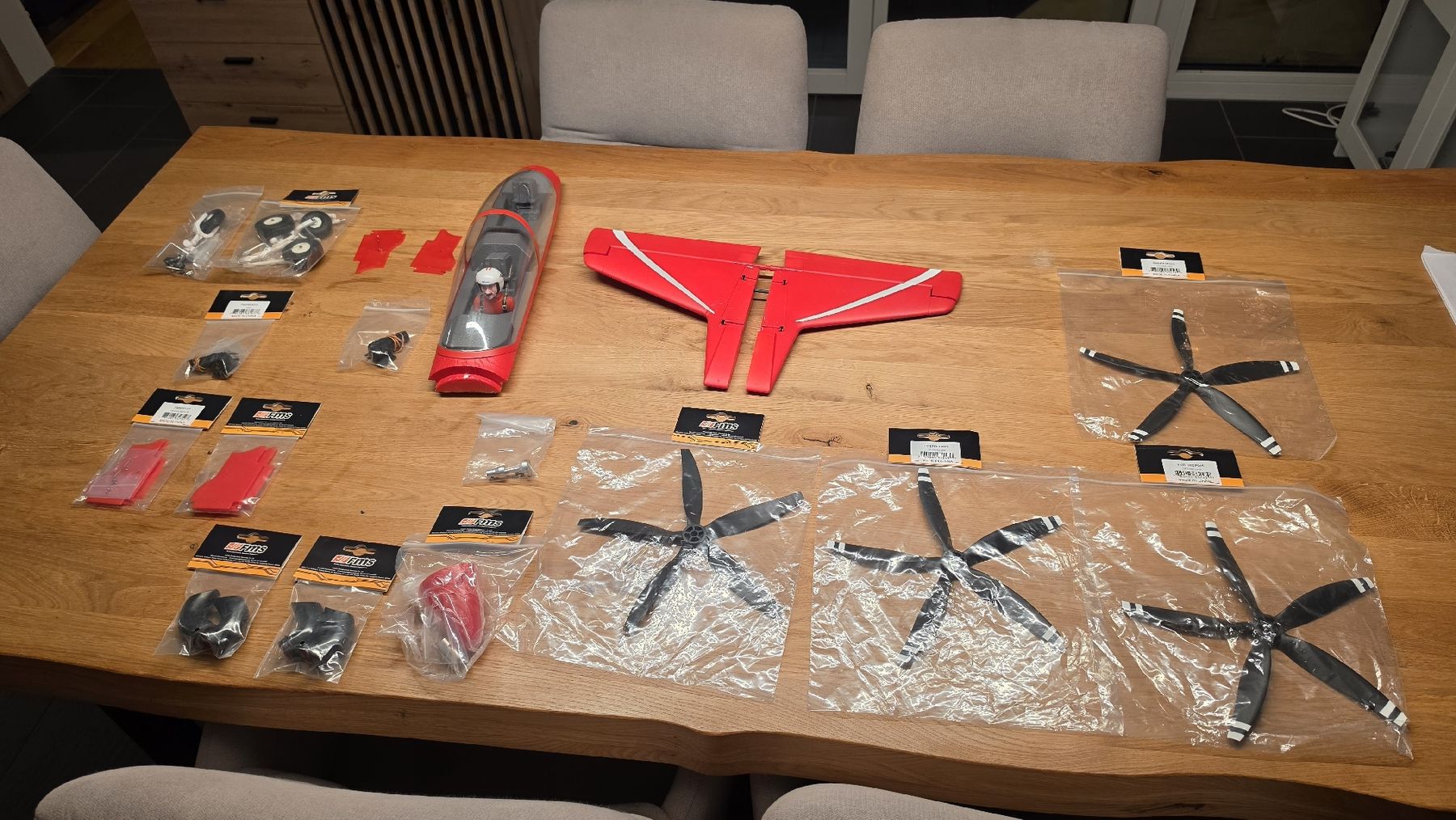 FMS Modellismo RC: FMS Pilatus PC21 Ersatzteile – Nuovo (secondo la descrizione) da Langenthal venduto da faebu123 1