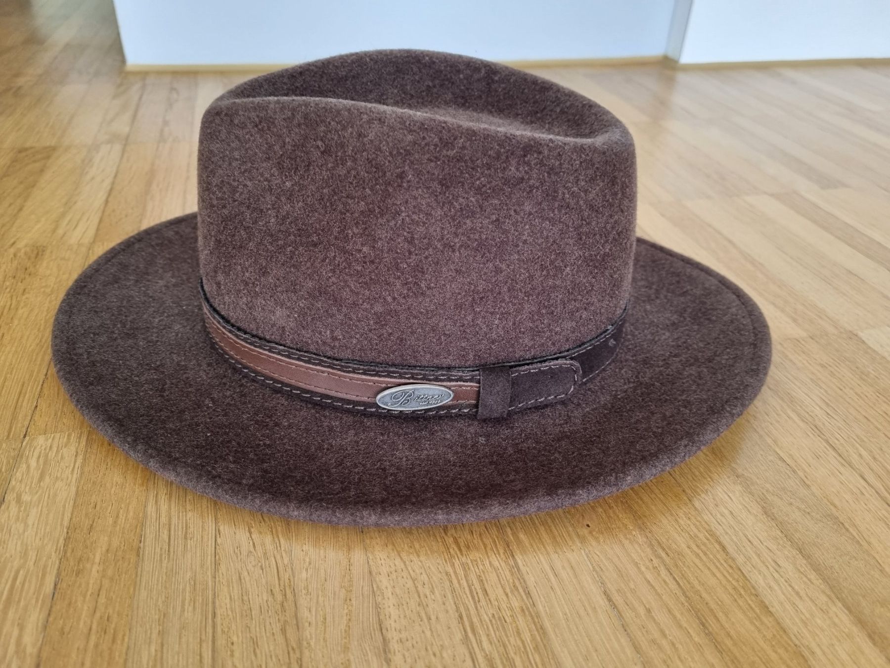 Copricapi, berretti & cappellini: Wollhut Braun von Bittner since 1862 – Nuovo (secondo la descrizione) da Zofingen venduto da Felpa