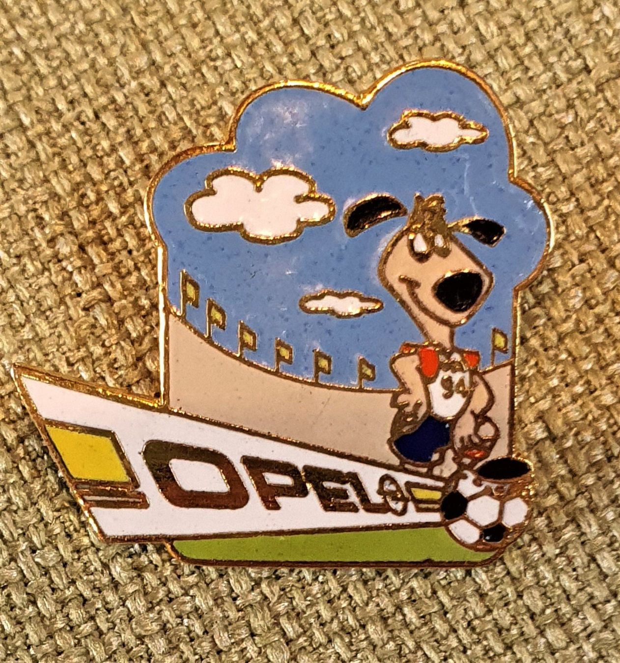 Placchette & Badge: B424 - Pin Opel WM 1994 – Usato da Reinach BL venduto da Boston-Verkauf 1