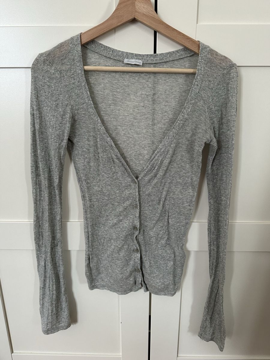 Tops: American Vintage - M – D'occasion à La Chaux-de-Fonds par lenchzer