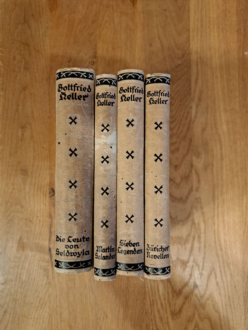 Libri: Gottfried Keller 4 Bücher   – Usato da Pratteln venduto da mab_f2fz 2