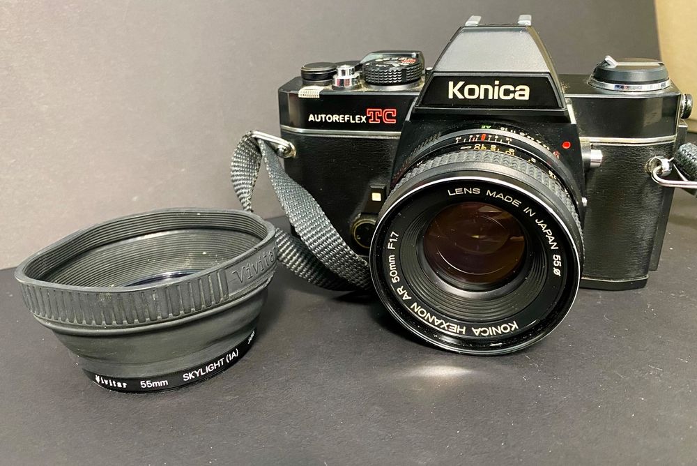 Konica Autoreflex TC + filtre Vivitar 55mm Skylight(1A) 1