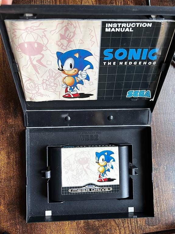Sega Giochi: Sonic the Hedgehog - Sega Mega Drive – Usato da La Tour-de-Peilz venduto da johnowen9 1