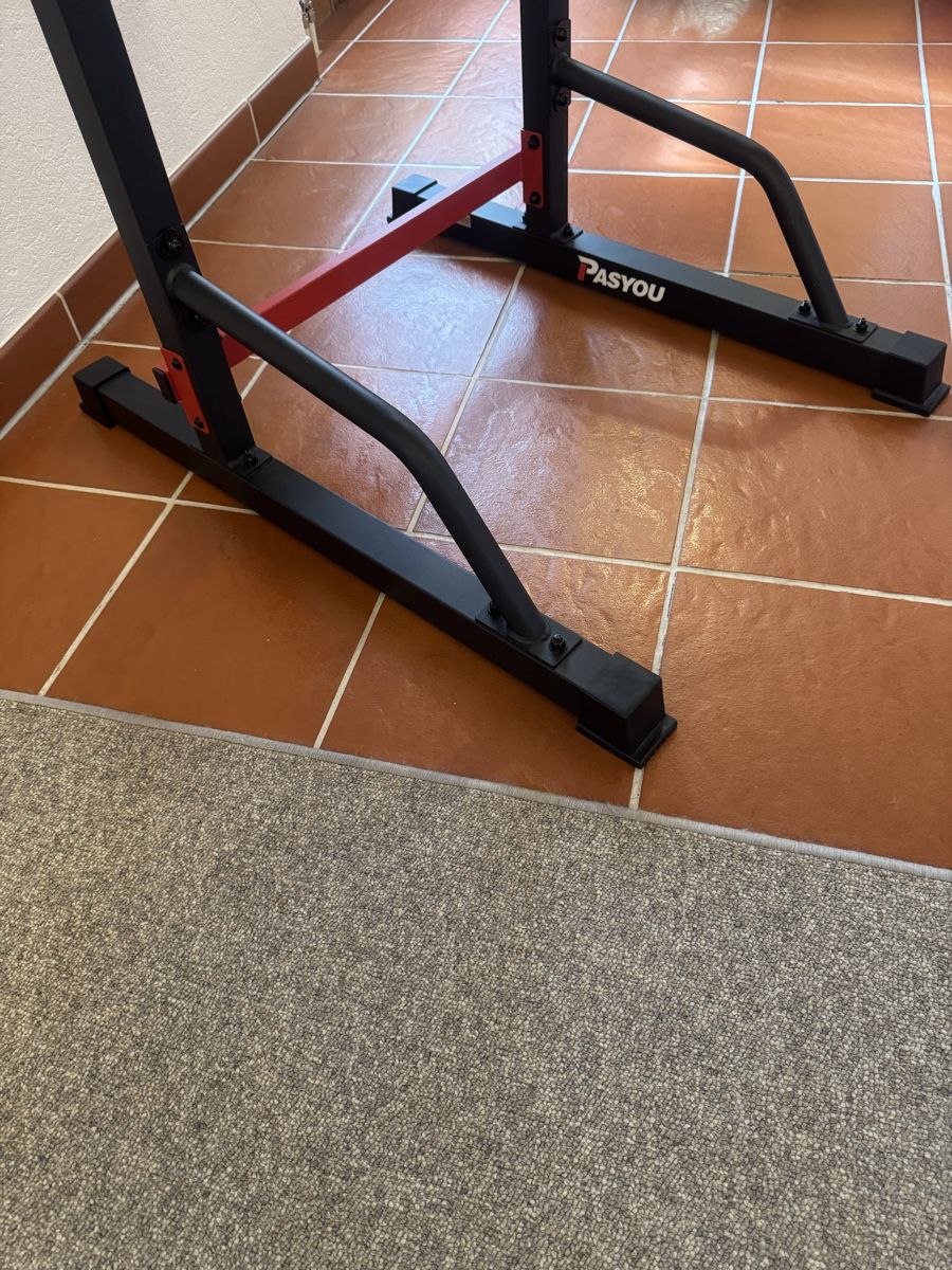 Hometrainer: Klimmzugstange und Dip-Station – Usato da Innertkirchen venduto da cla_cs8v 6