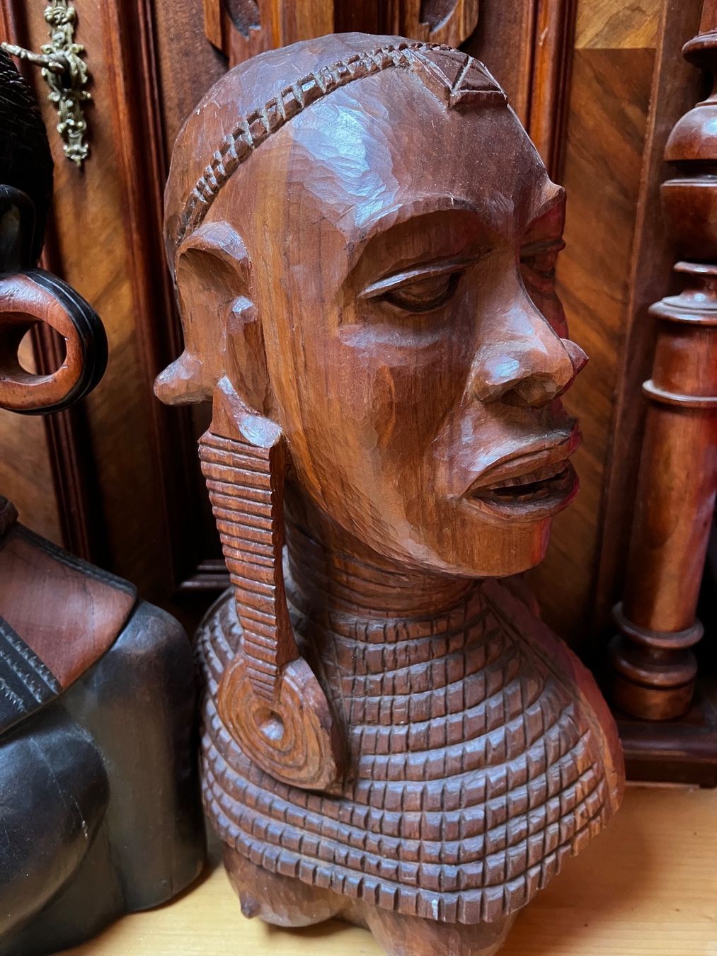 Sculture & Statue: Afrikanische Kunst Holzschnitt Buste – Usato da Riehen venduto da MaestroImperatore 2