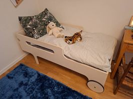 Lit enfant design bon état