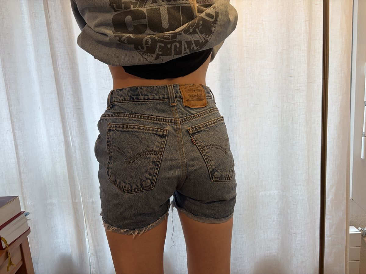 Levi's Jeans: Levis Short L – Nuovo (secondo la descrizione) da Fribourg venduto da ani_qj7v