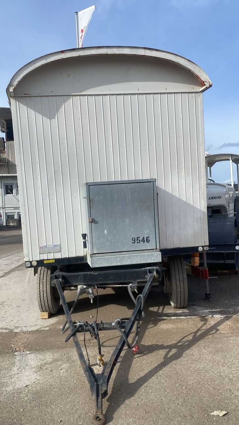 Niederberger Rimorchi: NIEDERBERGER Bauwagen – Usato da Sumiswald venduto da ForstCounty 3