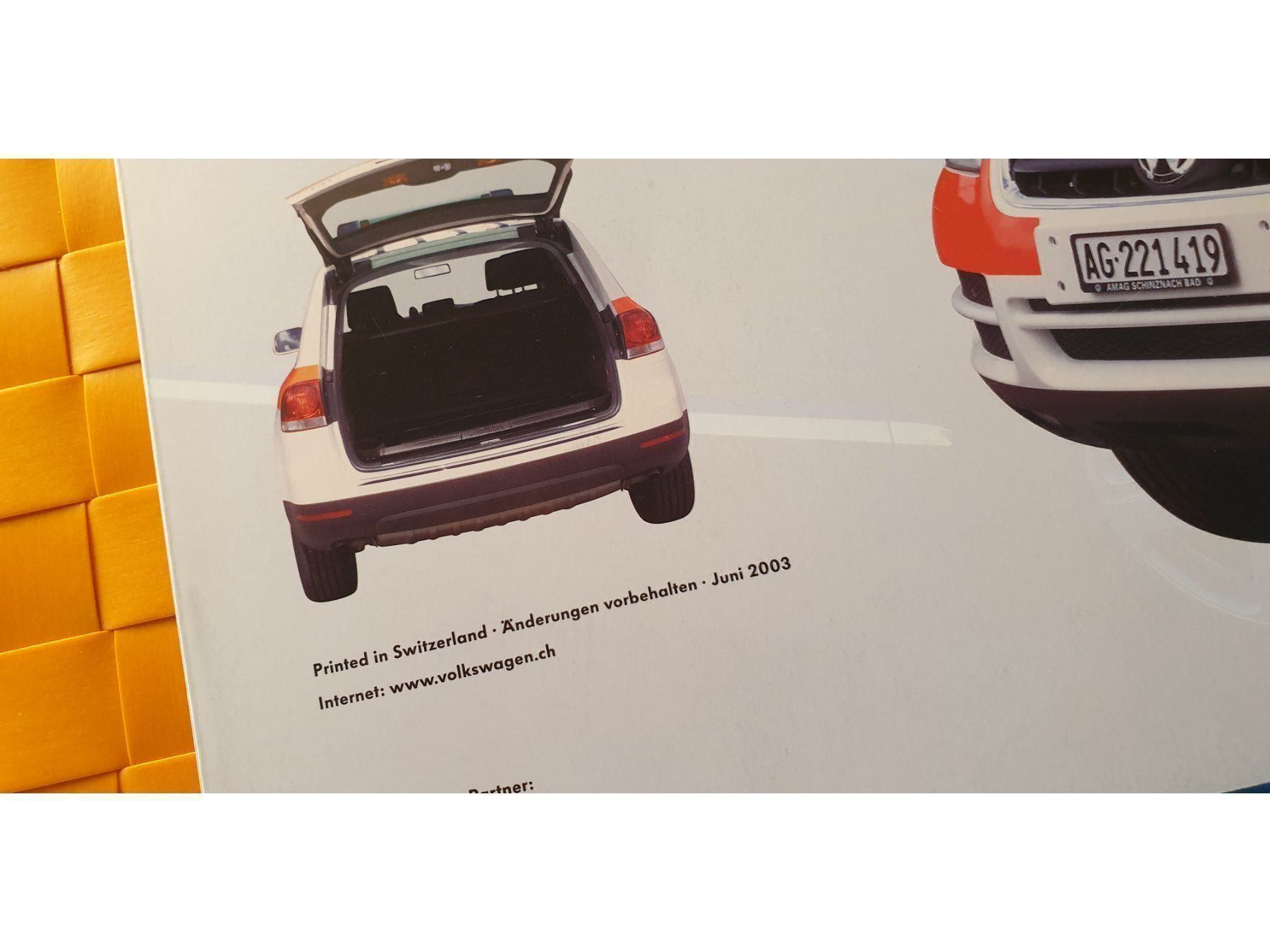 Riviste & Magazine: VW TOUAREG POLIZEI - Prospekt / Katalog – Nuovo (secondo la descrizione) da Viganello venduto da CARLiteratur 2