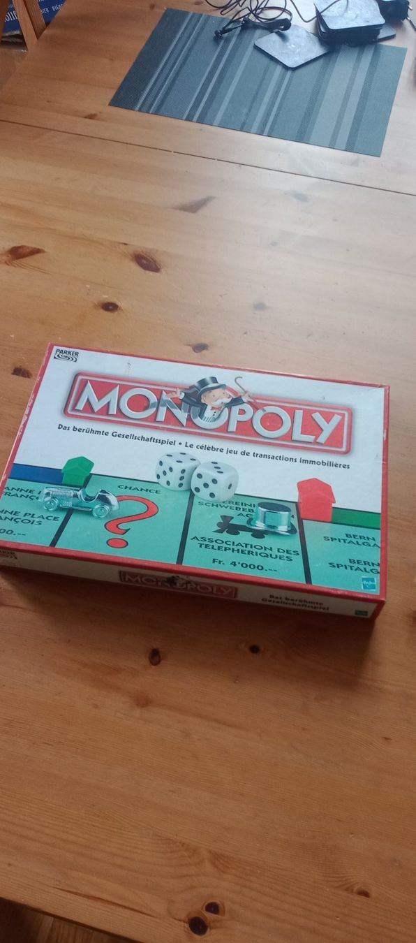 Giochi: Spiel Monopoly Schweiz gebraucht – Usato da Bürglen TG venduto da Heck66
